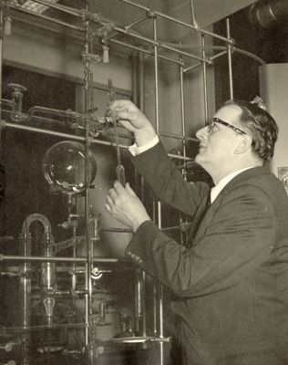 Paul Harteck in a Lab